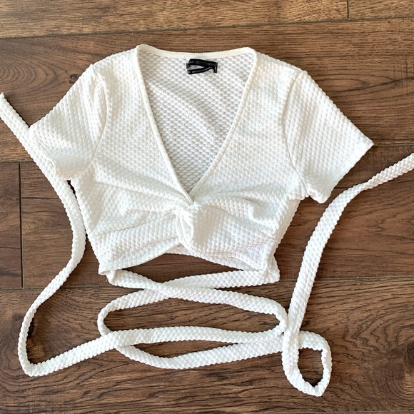 Cropped tshirt with ties - Picture 1 of 2